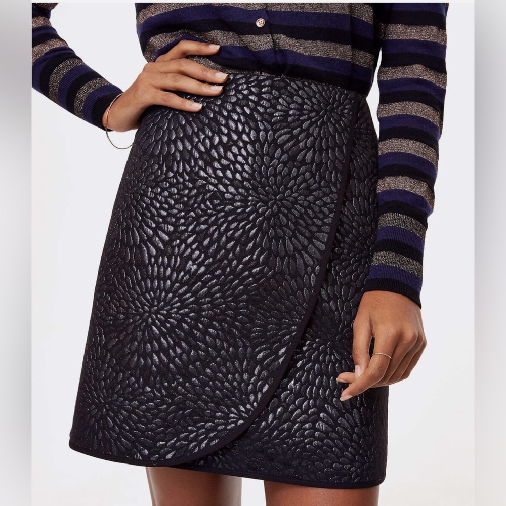 LOFT black shimmer splash mini wrap skirt